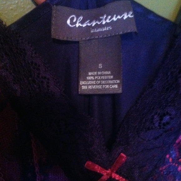 Purple and pink night gown - Picture 3 of 4