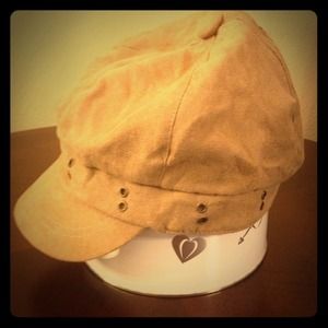 Suede beige army style hat