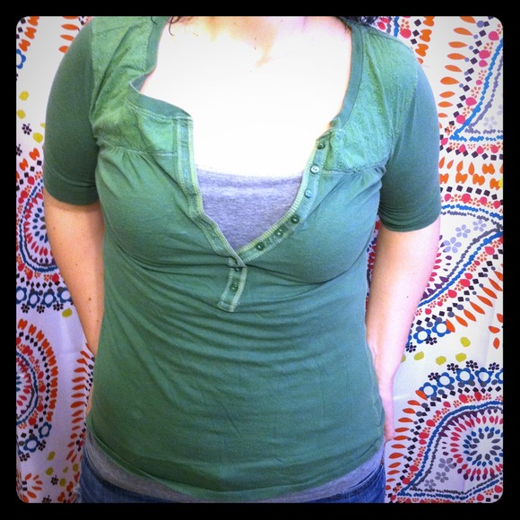 Cute green floral woven shirt - Picture 1 of 2