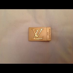 Louis Vuitton belt buckle