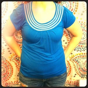 Sweet blue woven stretchy shirt