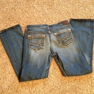 BKE 32-31 1/2 jeans from the Buckle