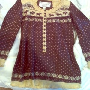 Heritage 3/4 sleeve sweater! ***TRADED***