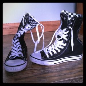Extra high black and white sneakers