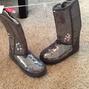 Children's place sequin light up boots