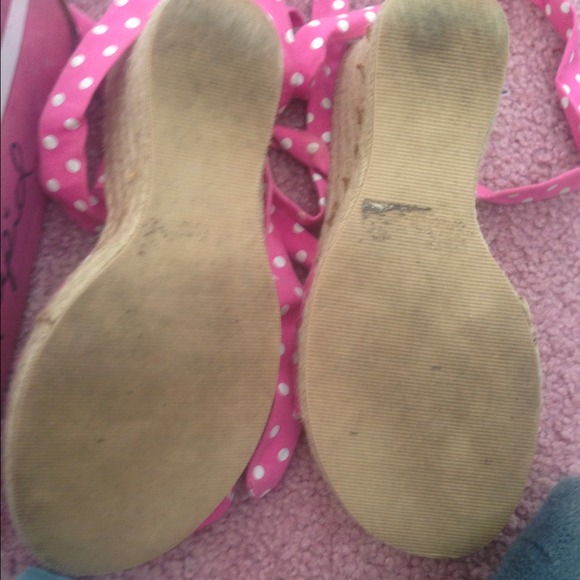 Tie up wedges - Picture 2 of 4