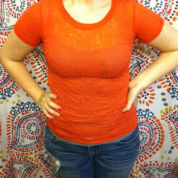 Burnt orange slightly sheer tee - Picture 1 of 2