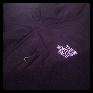 The North Face women's S denali jacket!