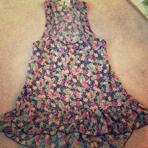 Ditsy print hi-lo tank