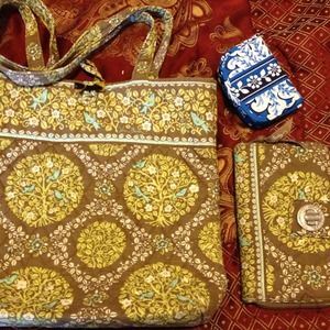 Vera Bradley tote, clutch purse, card holder bdle