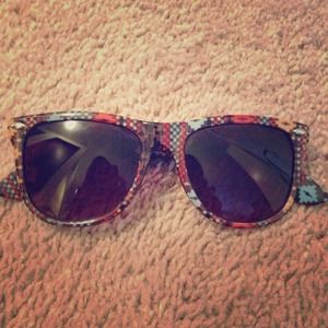 Aztec print multi-color sunglasses