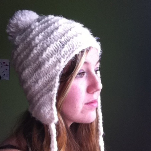 Winter hat - Picture 2 of 2