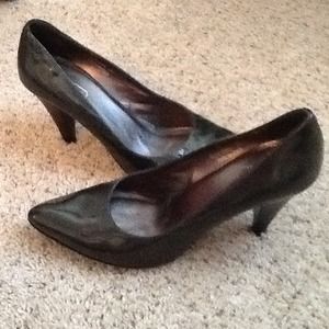Coach grey patent leather pumps