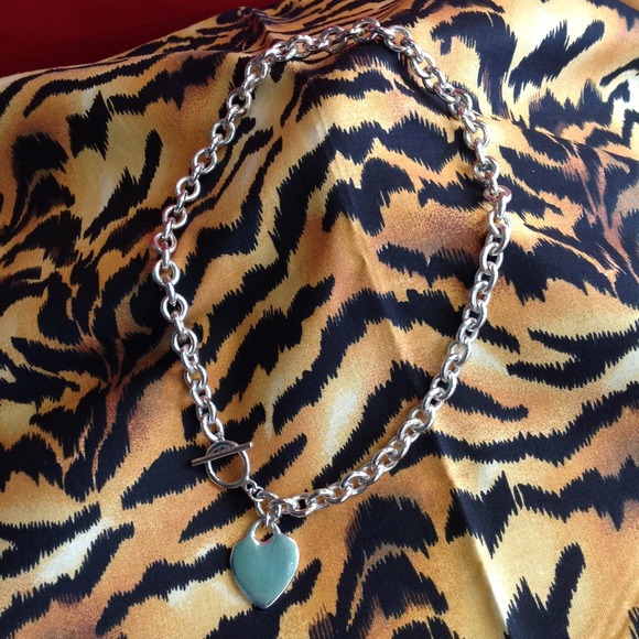 Silver tone heart shaped necklace