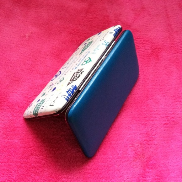 Wallet - Picture 3 of 3