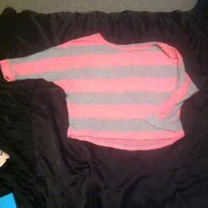 🚫TRADED🚫Pink and grey crop top