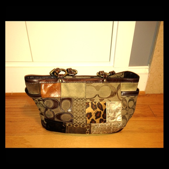 Coach Handbags - Coach patchwork purse