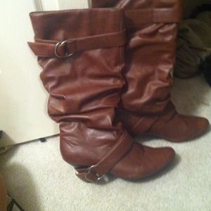 Brown small heel boots