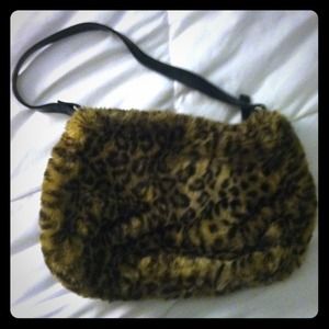 Leopard hand bag