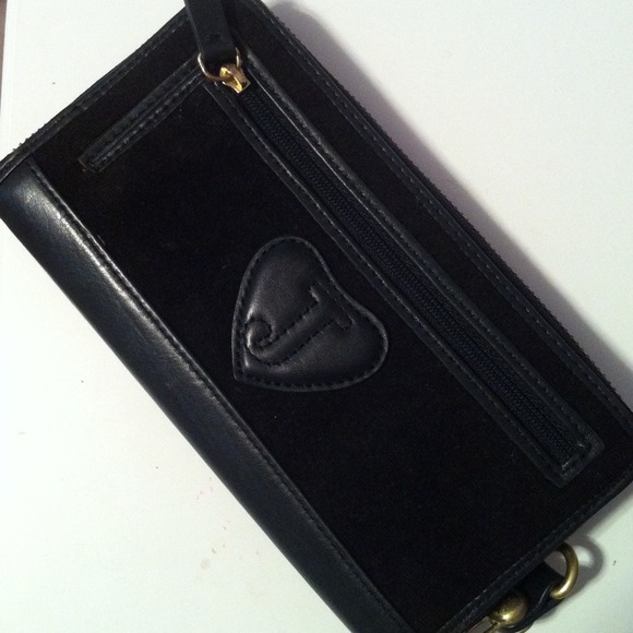 Black Juicy Couture wallet. - Picture 2 of 3