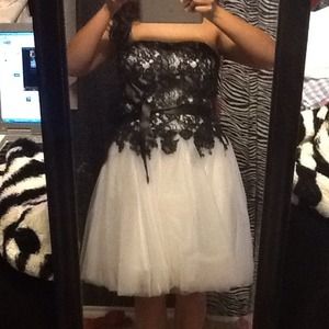 Worn once for a formal dance