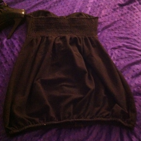 Party dress - Picture 3 of 4