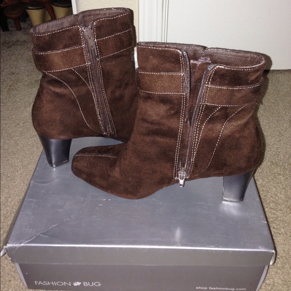 ❎ DONATED❎ Brown boots - Picture 2 of 2