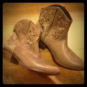 Short studded booties