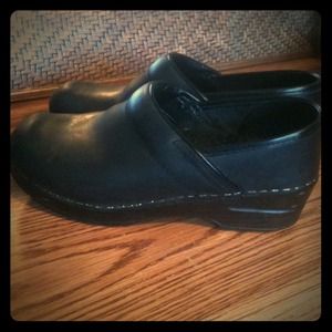 DANSKO black leather clogs!