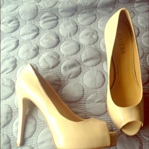 Nude heels 👠