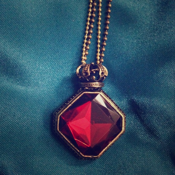 *SOLD OUT* "Ruby" Necklace - Picture 1 of 3