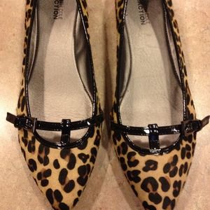 Kenneth Cole Reaction flats 8M