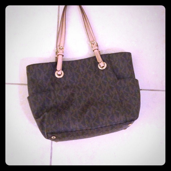 Michael Kors Logo-print Signature Tote - Picture 1 of 4