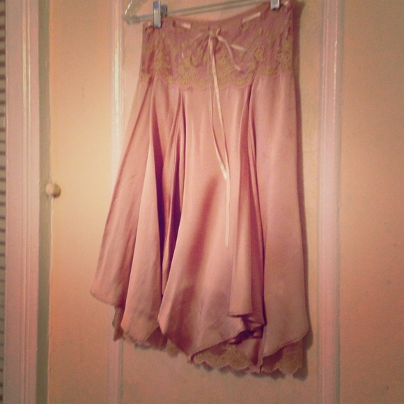 Lovely satin skirt with lace detail and hem