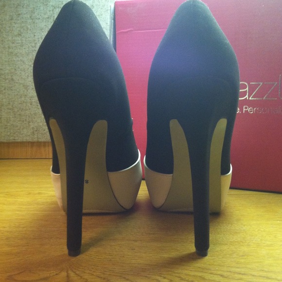 Brown heels with a cream gold studded toe - Picture 3 of 4