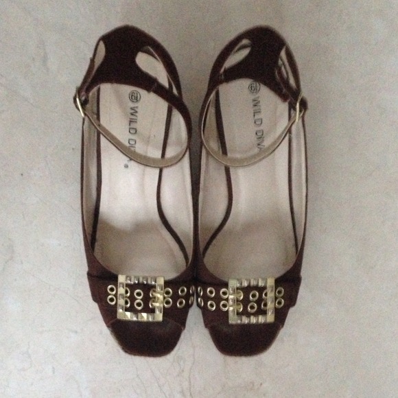 Brown Wedges - Picture 3 of 4