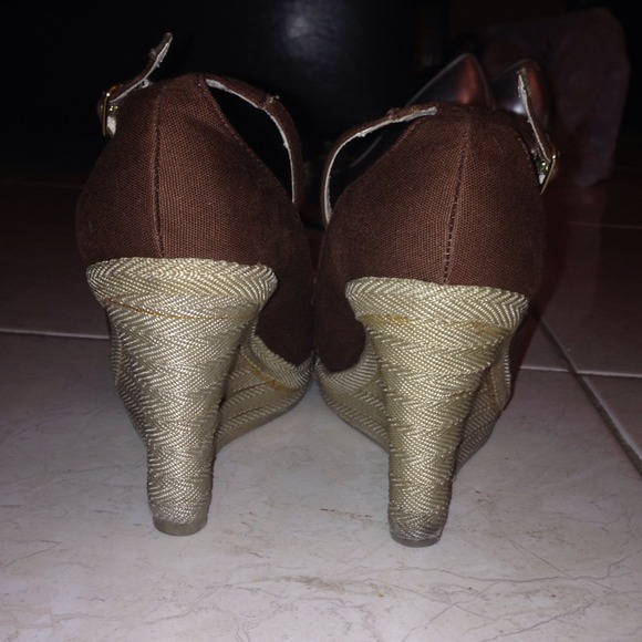 Brown Wedges - Picture 4 of 4