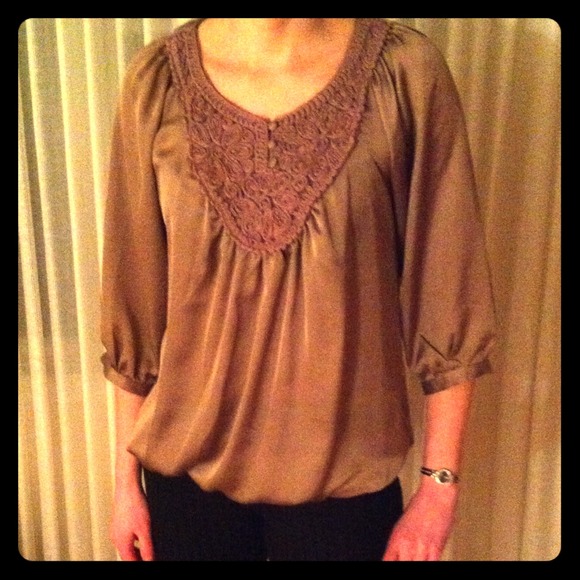 Cute top to wear at a party or in the office