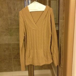 3x camel colored hooded sweater