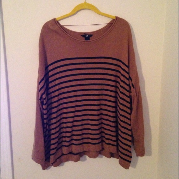 ✨SOLD✨H&M Oversized Sweater