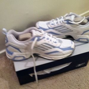 Brand new Reebok tennis shoes.