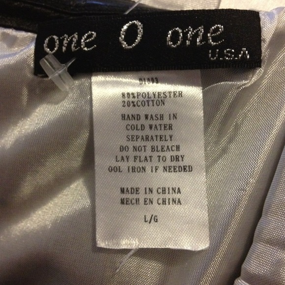 Lace dress - Picture 3 of 4