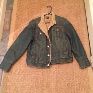 Gap jean jacket with faux fur on inside