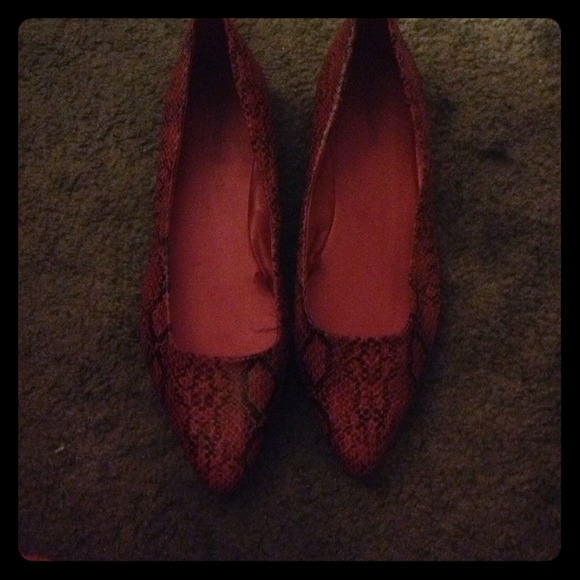Never before worn flat pointy toe pink