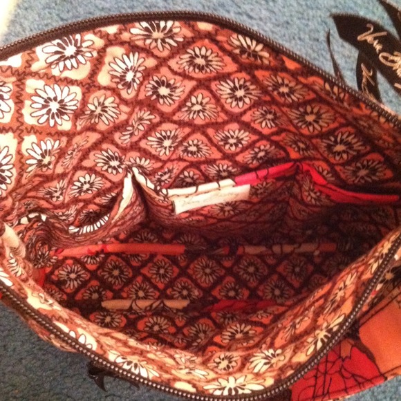Vera Bradley Sling - Picture 3 of 3