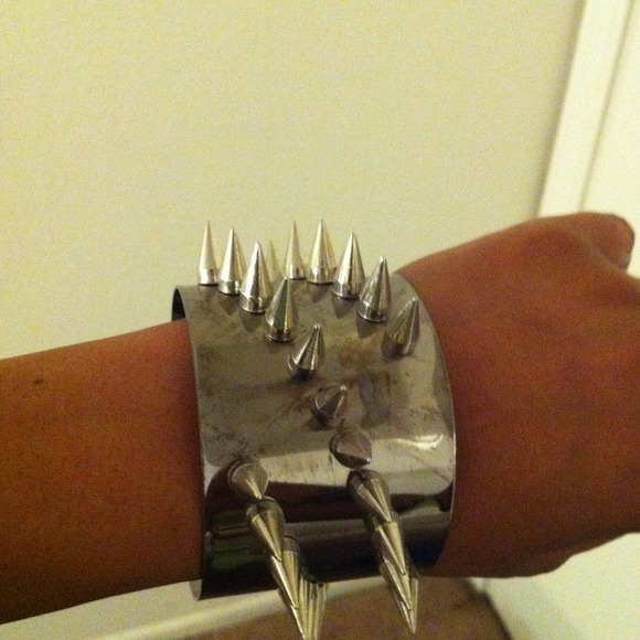 Cute(sold) - Picture 1 of 3