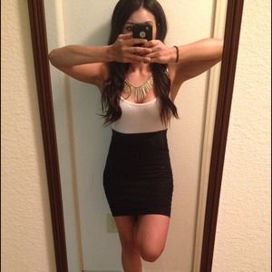 XSOLDX.       Bebe bodycon skirt