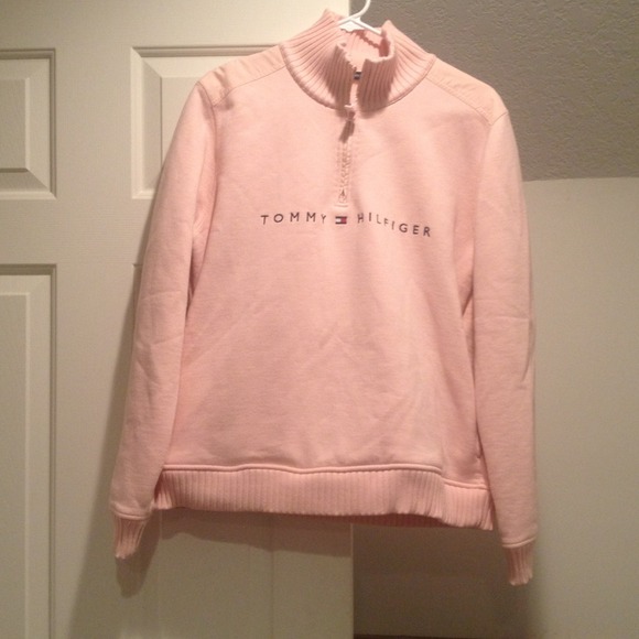 Tommy Hilfiger Half Zip Pullover.