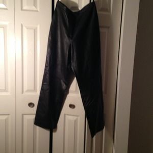 Plus size leather pants!
