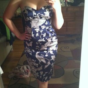 ⬇REDUCED!⬇ Dressy dress!